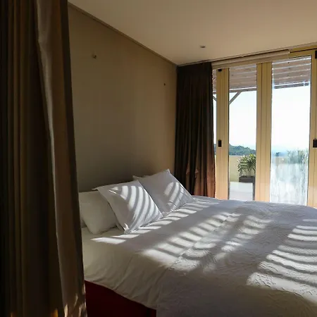 Ibizenca * Sitges